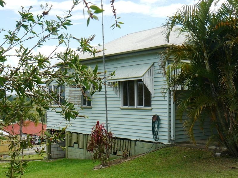 6 Carey St, Gympie QLD 4570