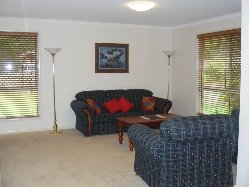 9 Melrose Crt, Southside QLD 4570