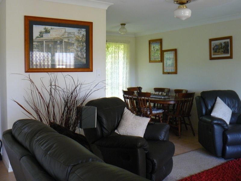 15 Wacal Road, Mothar Mountain QLD 4570