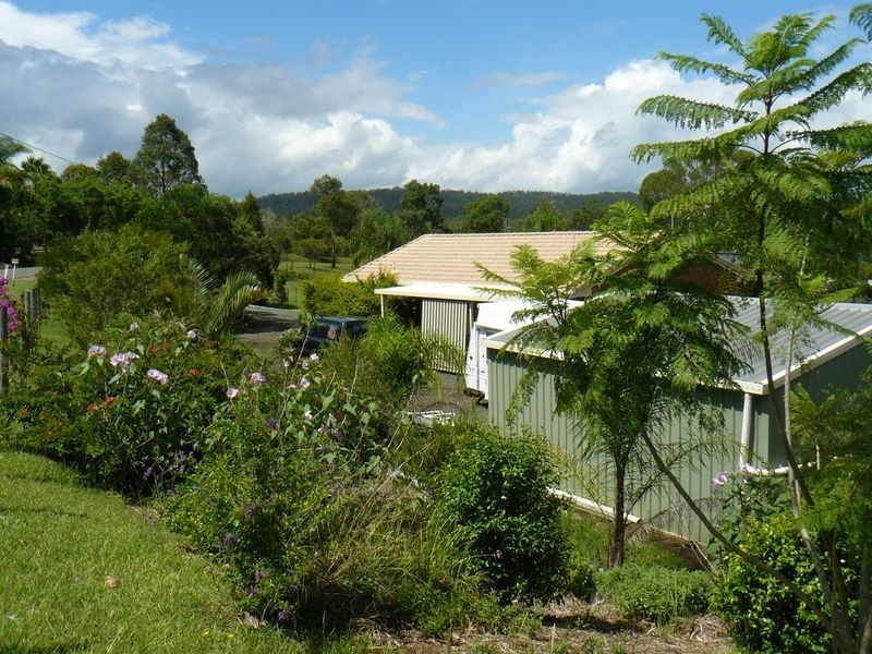 15 Wacal Road, Mothar Mountain QLD 4570