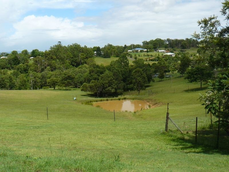 15 Wacal Road, Mothar Mountain QLD 4570