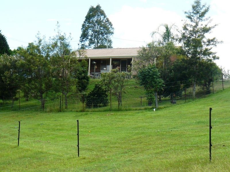 15 Wacal Road, Mothar Mountain QLD 4570