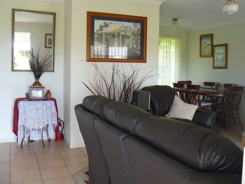 15 Wacal Road, Mothar Mountain QLD 4570