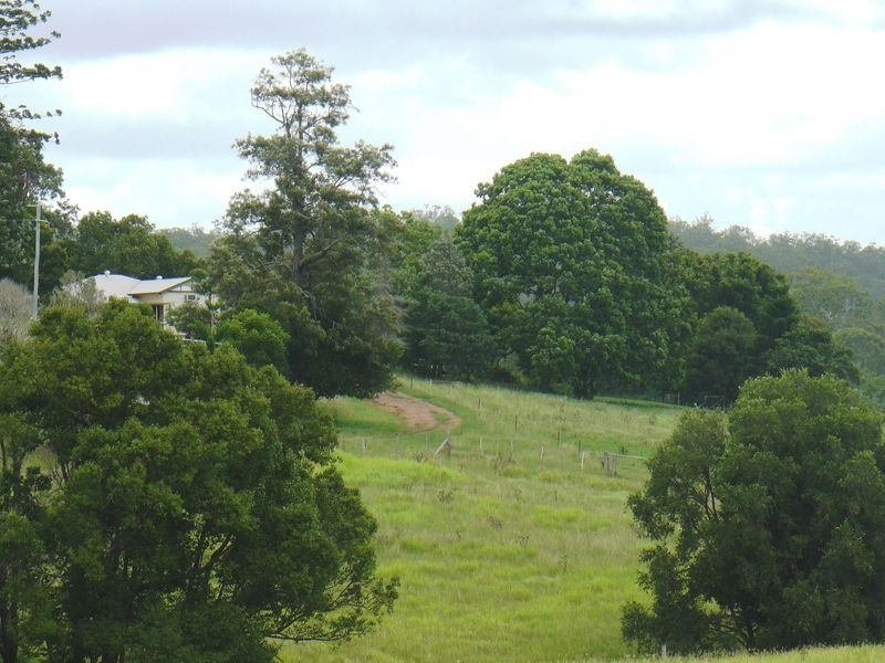 122 Rocks Road, Pie Creek QLD 4570