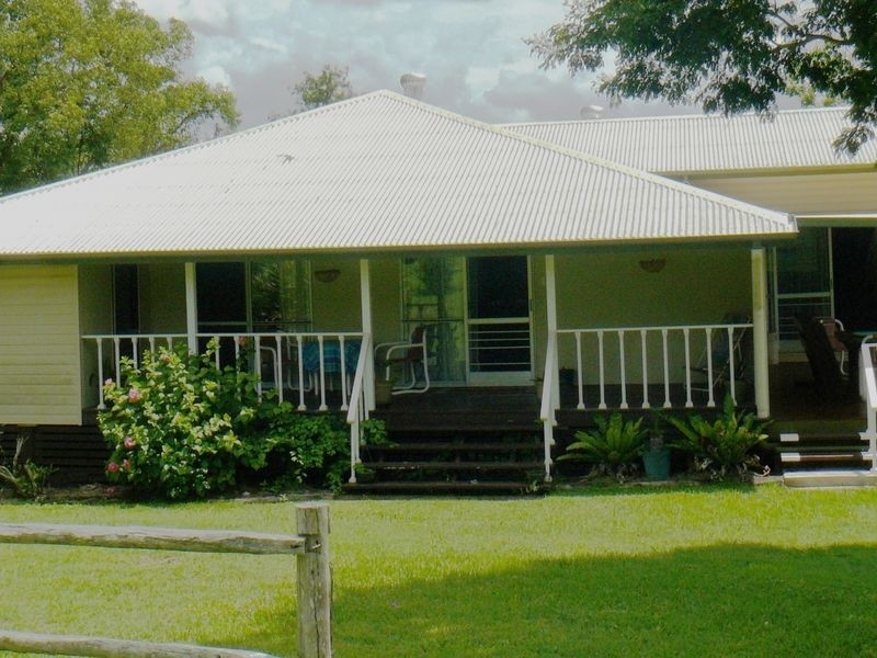 122 Rocks Road, Pie Creek QLD 4570