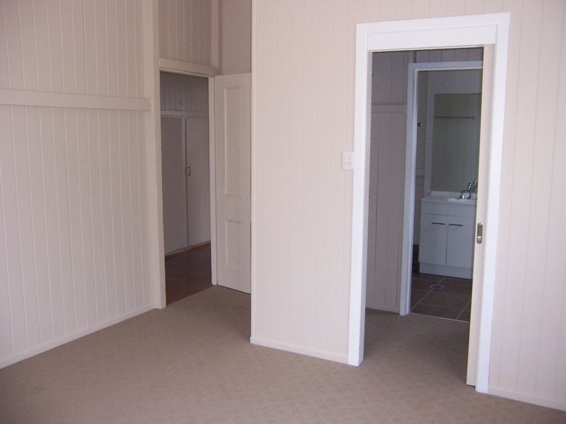 15 Bridge Street, Kilkivan QLD 4600