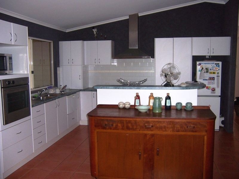 38 Old Veteran Road, Veteran QLD 4570