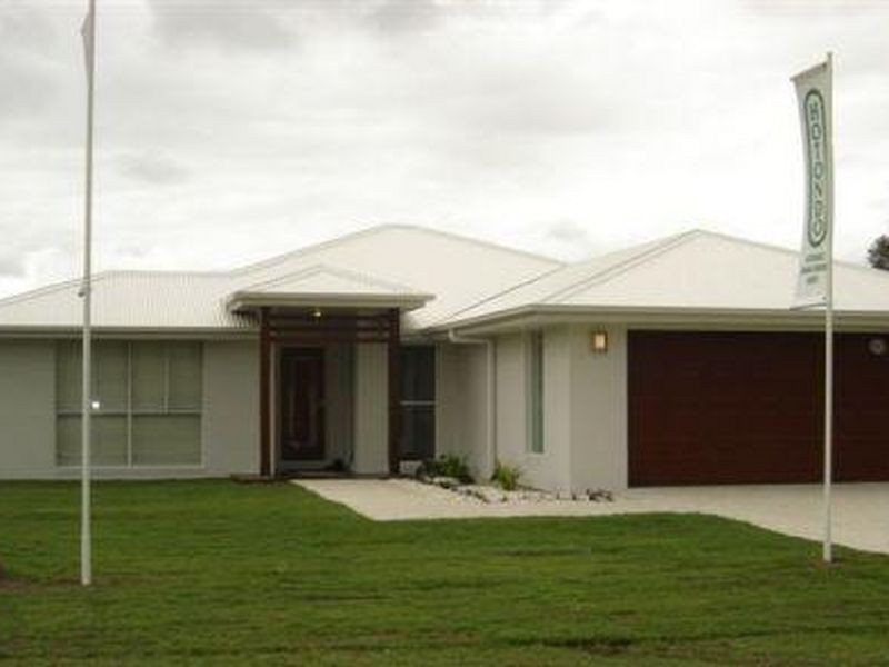 12 Glen Eden Drive, Gympie QLD 4570