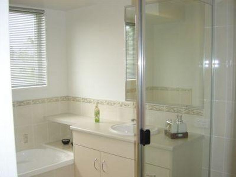 12 Glen Eden Drive, Gympie QLD 4570