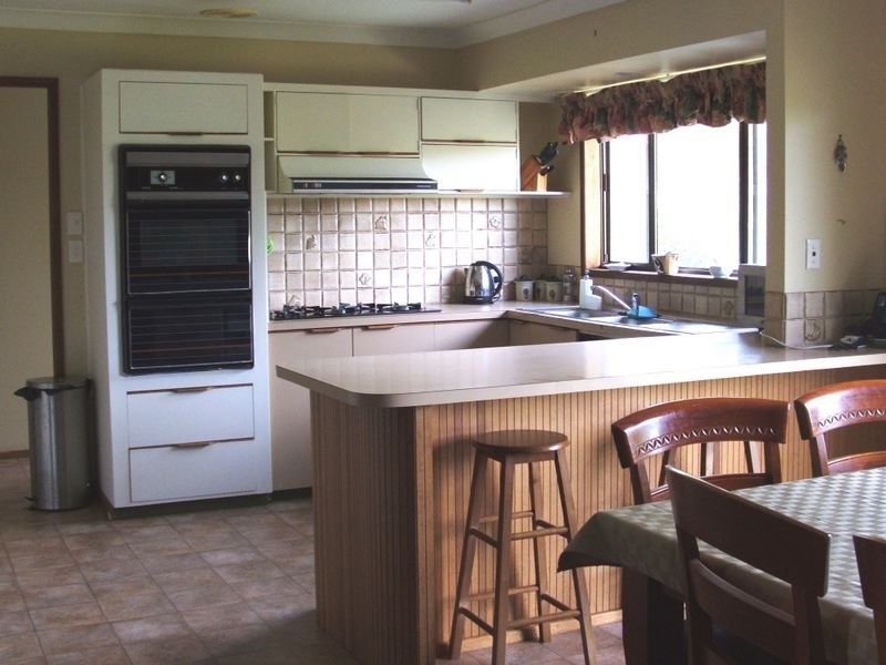 13 Heather Street, Southside QLD 4570