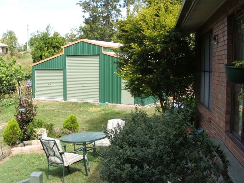 13 Heather Street, Southside QLD 4570