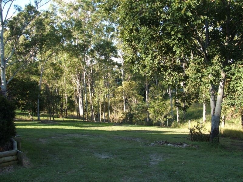 13 Heather Street, Southside QLD 4570