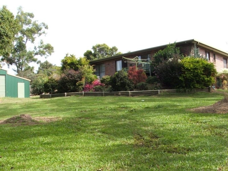 13 Heather Street, Southside QLD 4570