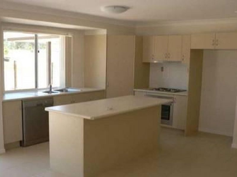 43 Hilltop Ave, Southside QLD 4570