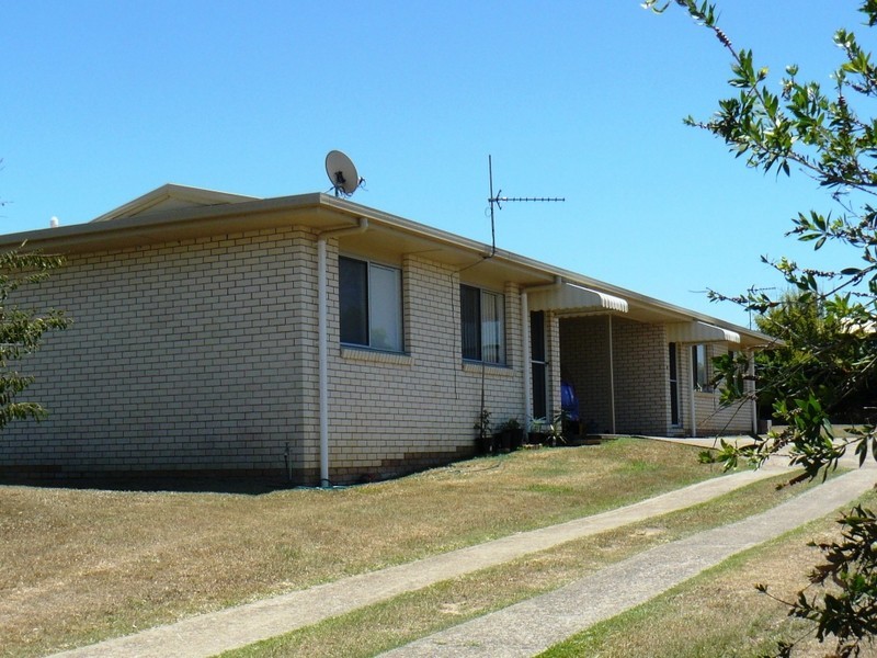 5 Helen St, Southside QLD 4570