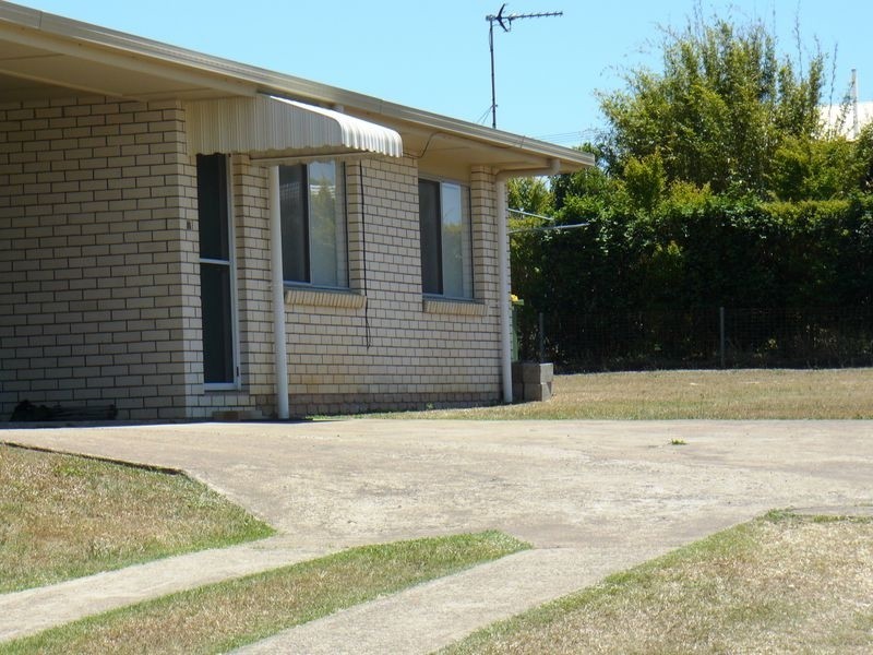 5 Helen St, Southside QLD 4570