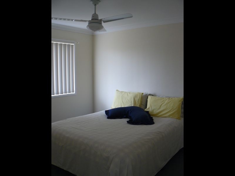 5 Helen St, Southside QLD 4570