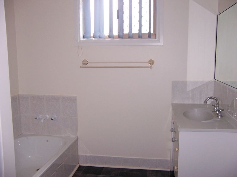 15 Furness Road, Southside QLD 4570