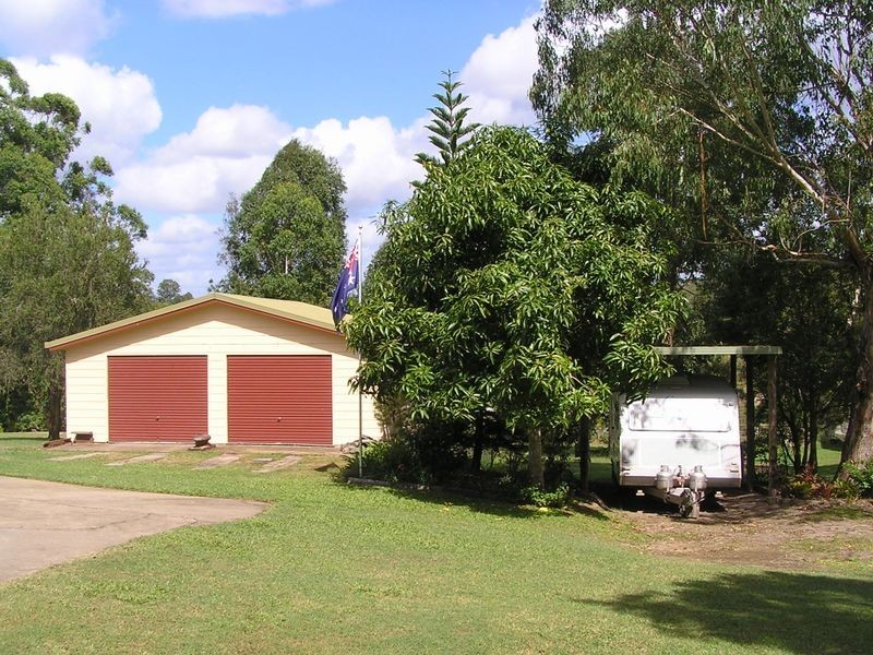 6 Acacia Circuit, Southside QLD 4570