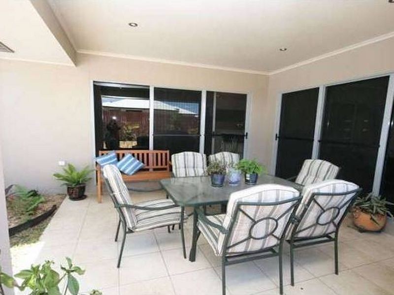 35 Hilltop Ave, Southside QLD 4570