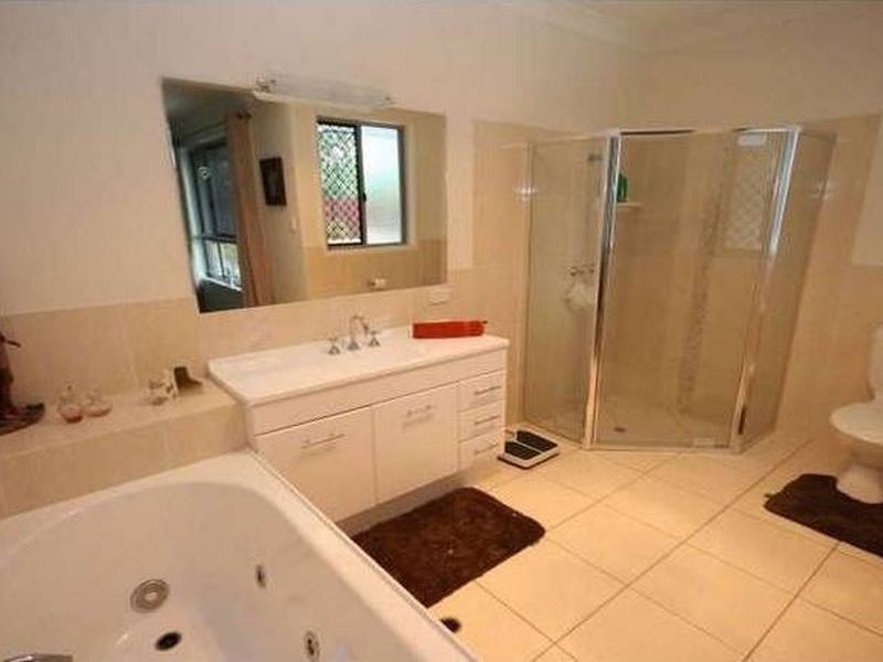 35 Hilltop Ave, Southside QLD 4570
