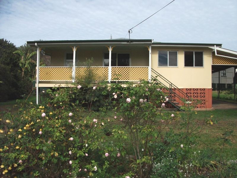 9 Phoenix St, Gympie QLD 4570