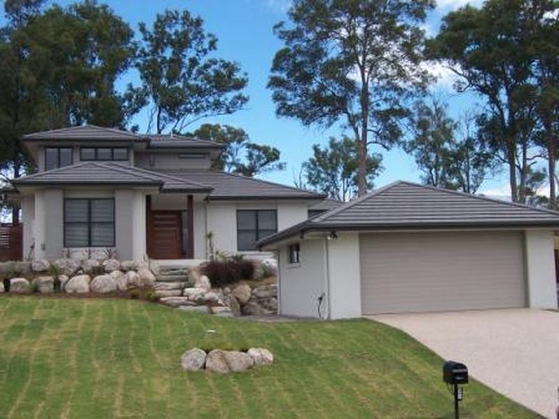 41 Hilltop Ave, Southside QLD 4570