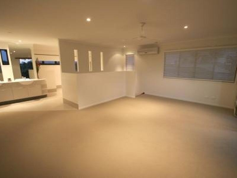 41 Hilltop Ave, Southside QLD 4570