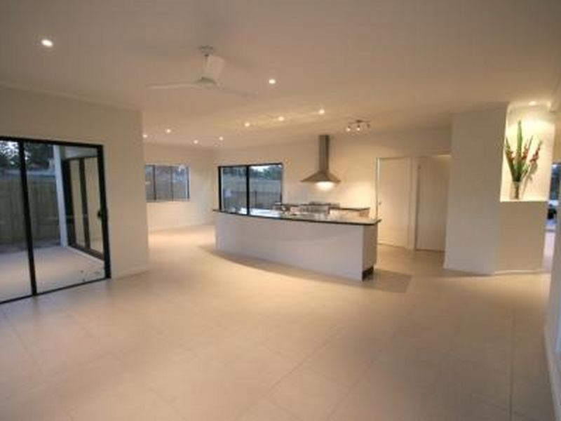 41 Hilltop Ave, Southside QLD 4570