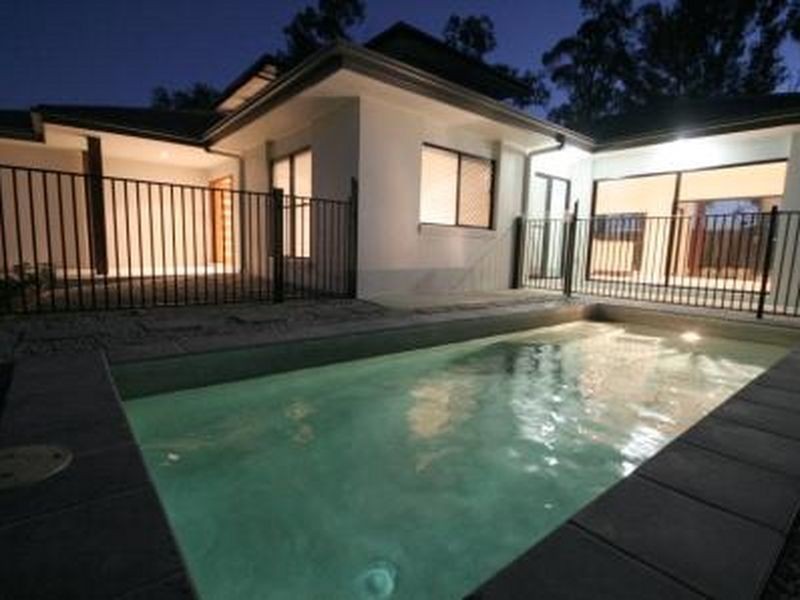 41 Hilltop Ave, Southside QLD 4570