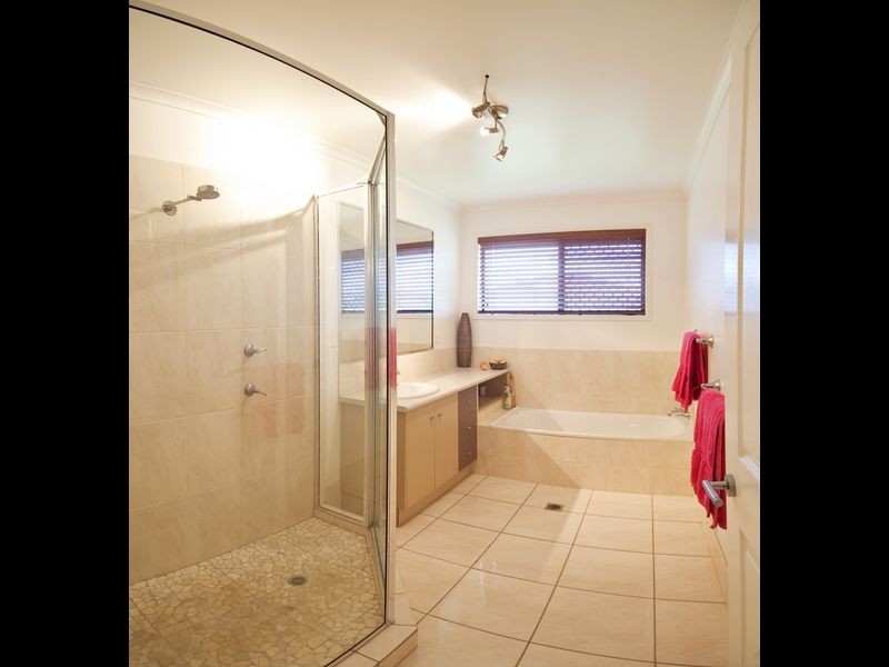13 Langara Drive, Southside QLD 4570