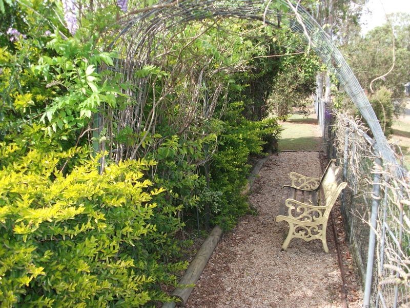 34 Shadbolt Rd, Mothar Mountain QLD 4570