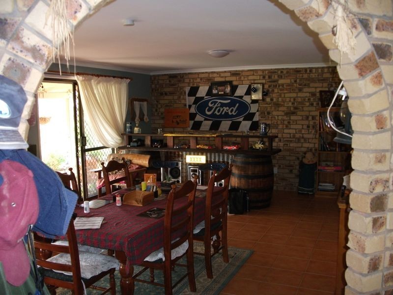 34 Shadbolt Rd, Mothar Mountain QLD 4570