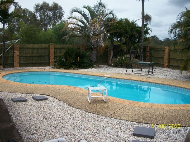 6 Daphne Street, Southside QLD 4570
