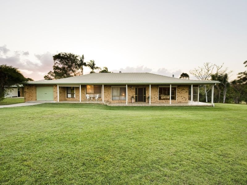 18 Roselea Ave, Southside QLD 4570