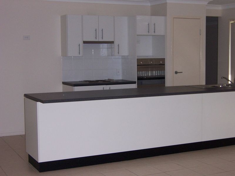 8 Fairway Drv, Gympie QLD 4570