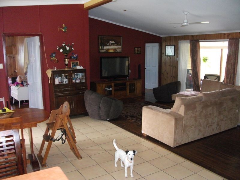 194 Goodyear Rd, Cedar Pocket QLD 4570