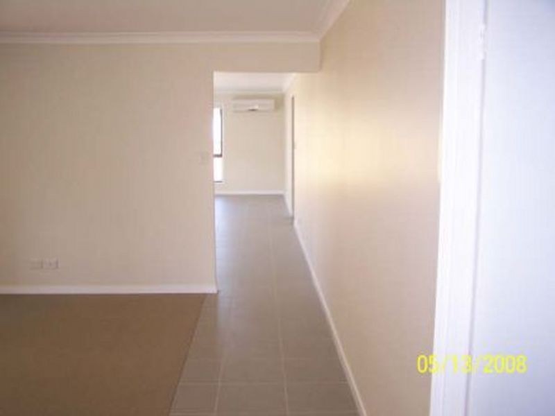 4 Directors Circuit, Jones Hill QLD 4570