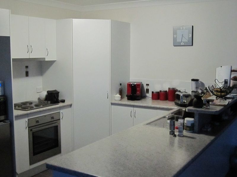 9 Chairmans Close, Jones Hill QLD 4570