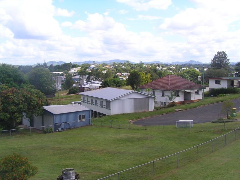 43 Red Hill Rd, Gympie QLD 4570