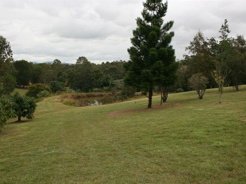 29 Okeeffe Rd, Mothar Mountain QLD 4570