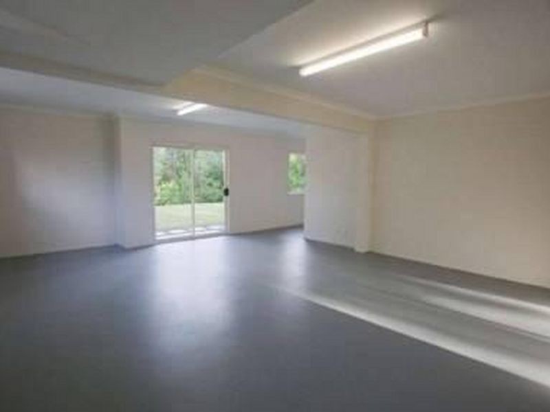 11 Topaz Court, Southside QLD 4570