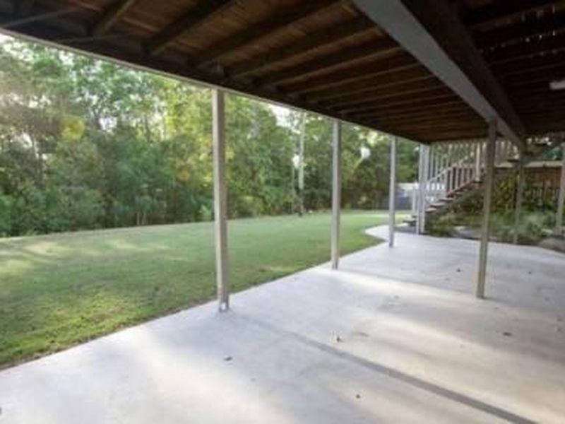 11 Topaz Court, Southside QLD 4570