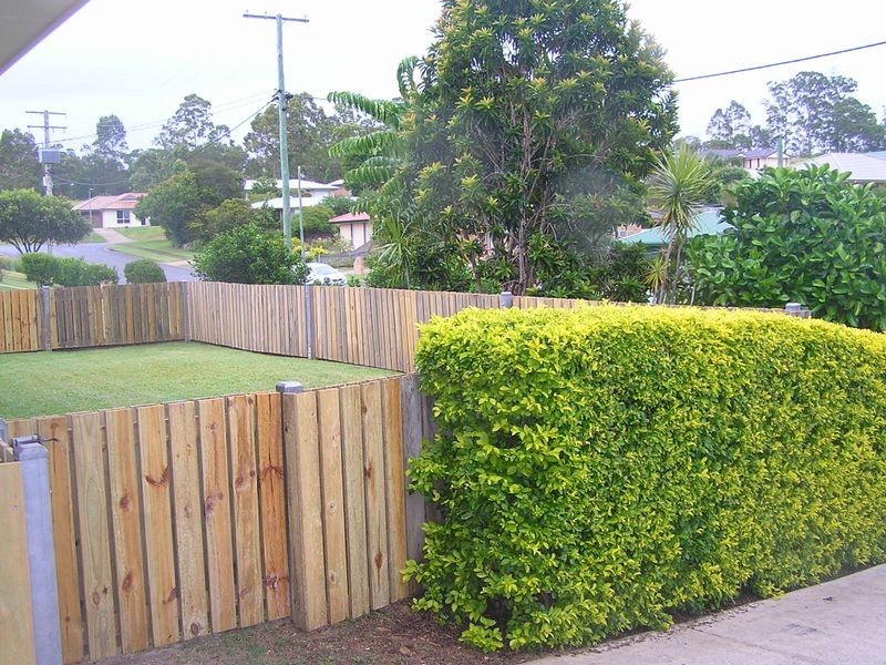 27 Lily St, Southside QLD 4570
