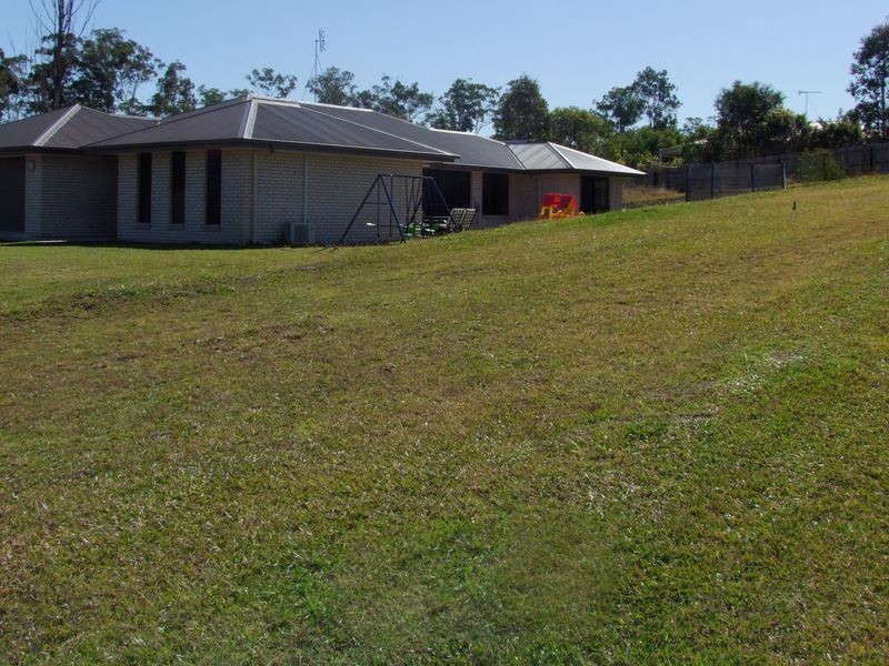 3 Duffy Court, Southside QLD 4570