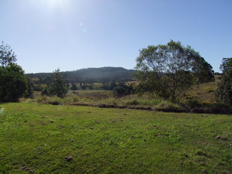 127 Stumm Rd, Southside QLD 4570