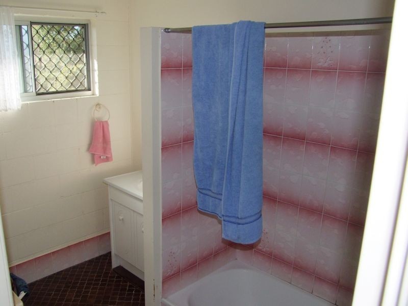 127 Stumm Rd, Southside QLD 4570