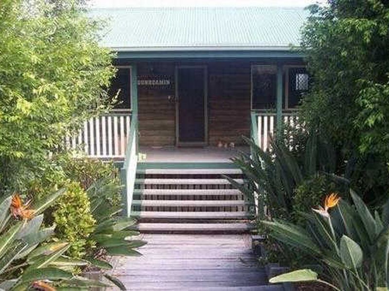 8 Walsh Crt, Monkland QLD 4570