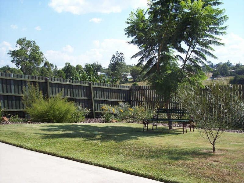 8 Walsh Crt, Monkland QLD 4570