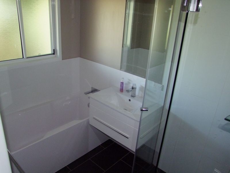 27 Okeeffe Rd, Mothar Mountain QLD 4570